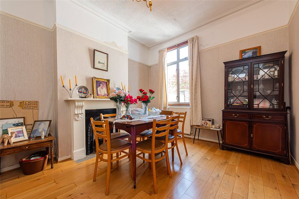 Property photo 3 of 13 Picture No. 04