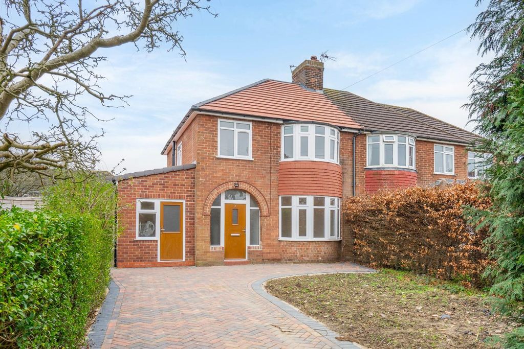 Property photo 1 of 27 Exterior