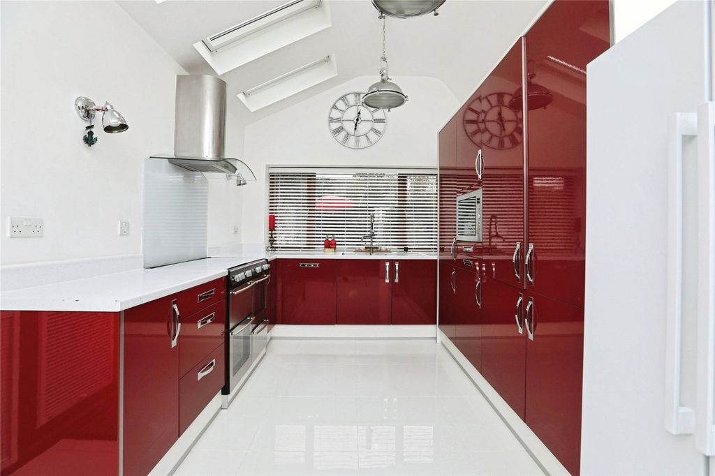 Property photo 3 of 26 Picture No. 38