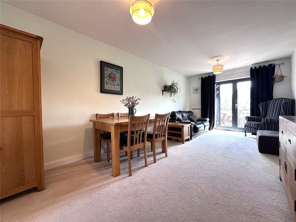 Property photo 2 of 11 Picture No. 01