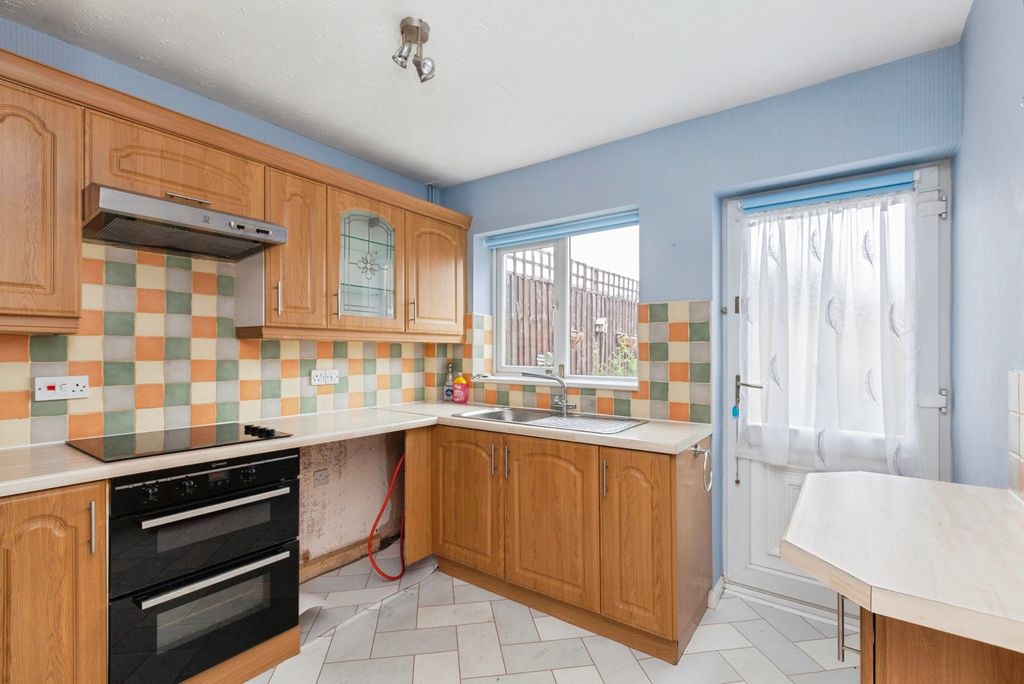 Property photo 2 of 11 Pbox-Img.Jpg