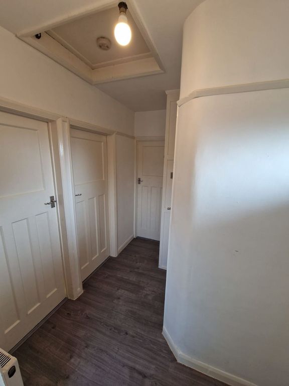 Property photo 2 of 12 Photo 1