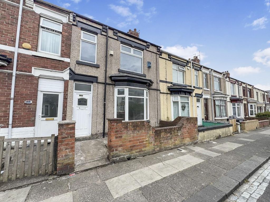 Property photo 1 of 22 Front