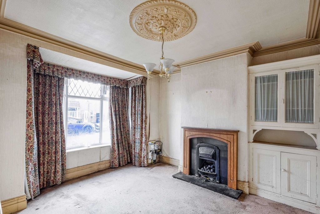 Property photo 2 of 22 9 Barnes Road, Heysham, Morecambe La3 1Uw