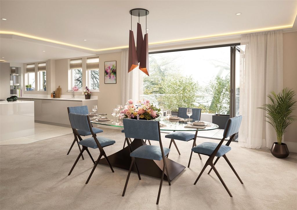 Property photo 2 of 10 Dining Area