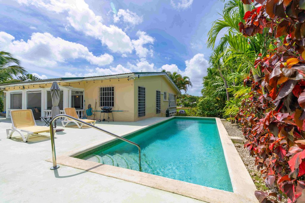 Property photo 1 of 21