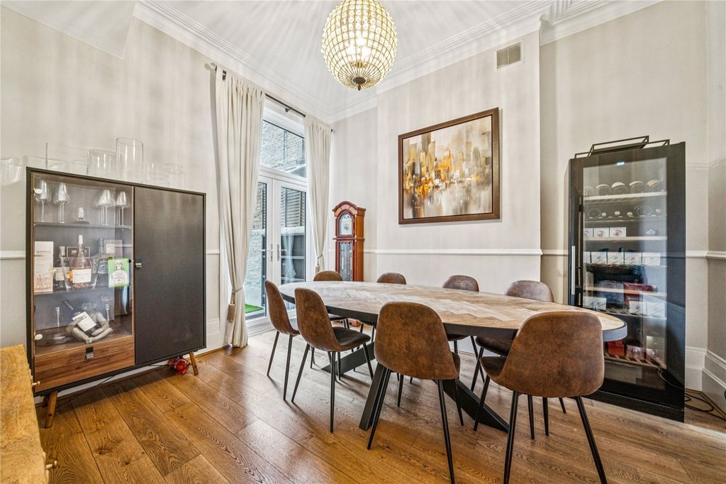 Property photo 2 of 14 Picture No. 33