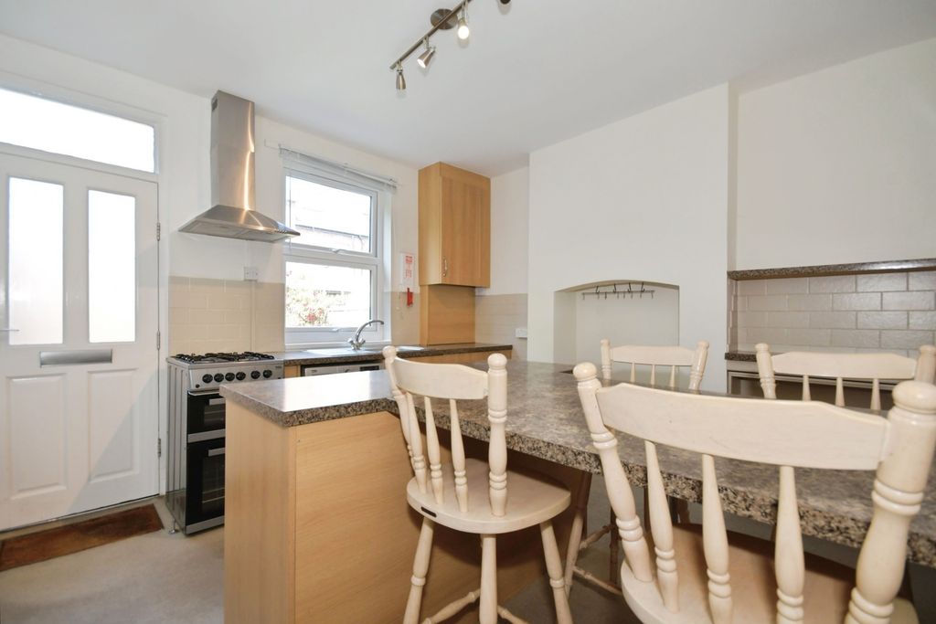 Property photo 2 of 21 Pbox-Img.Jpg