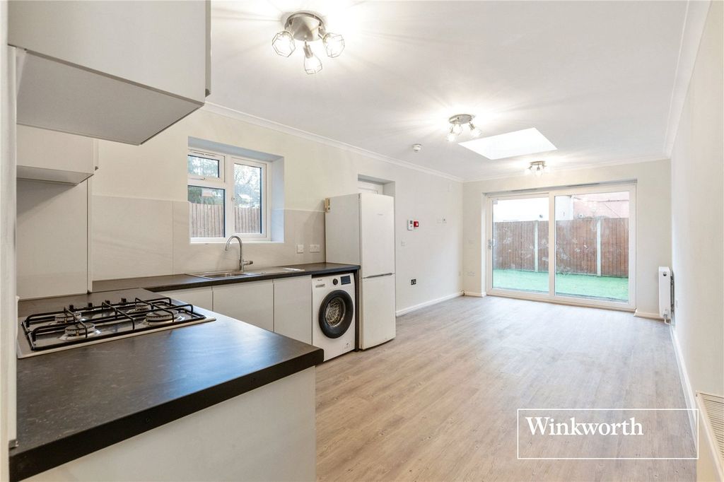 Property photo 2 of 14 Picture No. 10