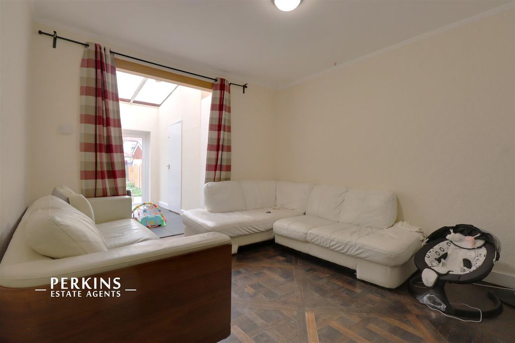 Property photo 1 of 12 Living.Jpg