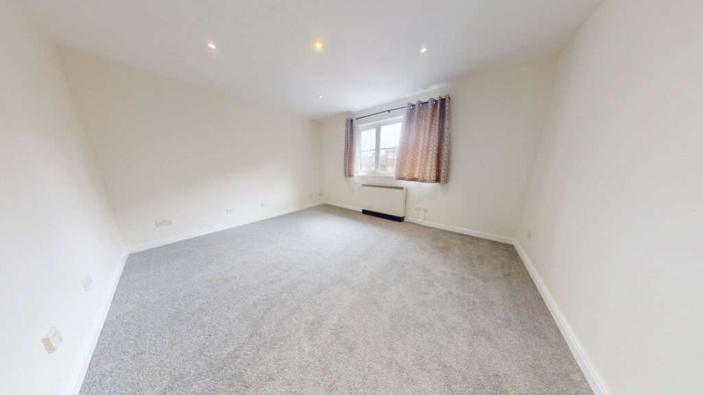 Property photo 3 of 26
