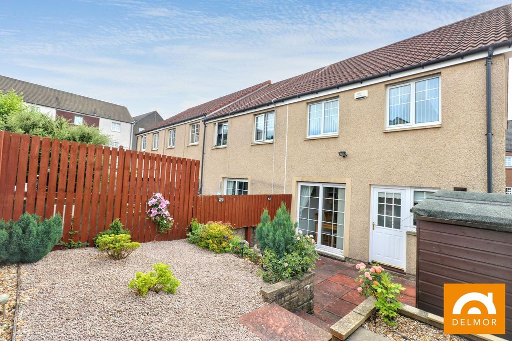 Property photo 2 of 19