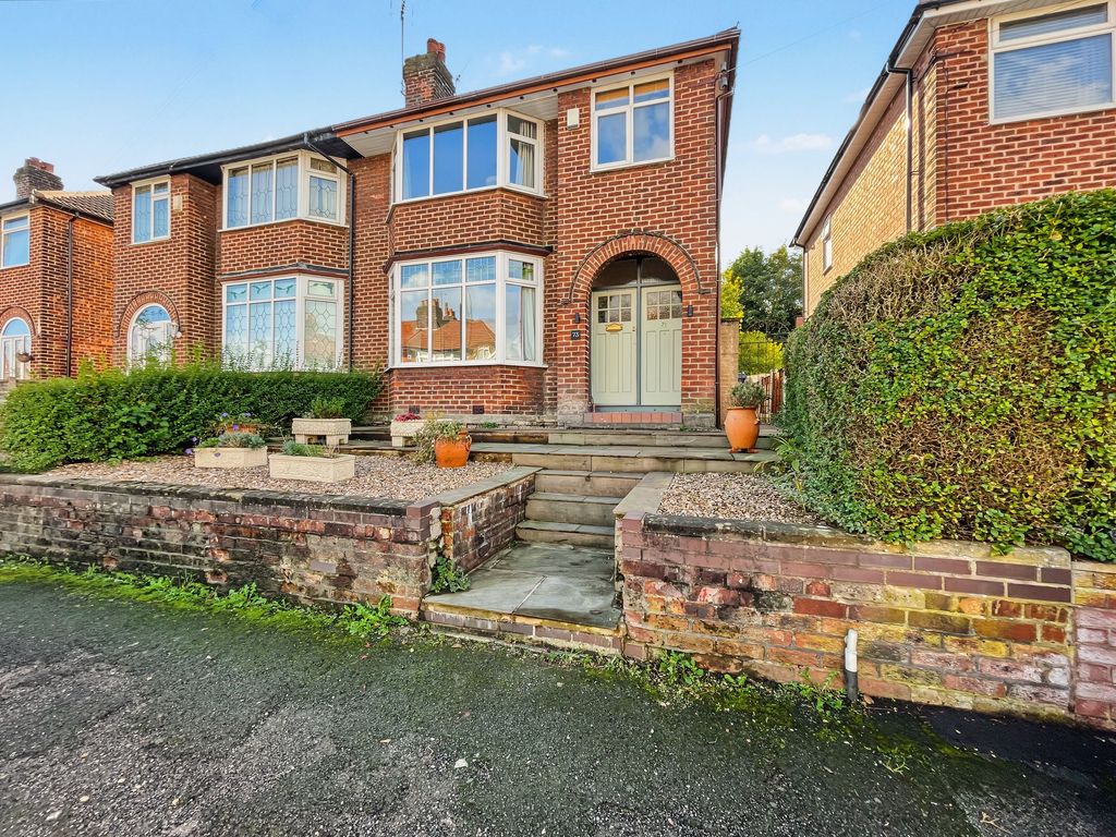 Property photo 1 of 26