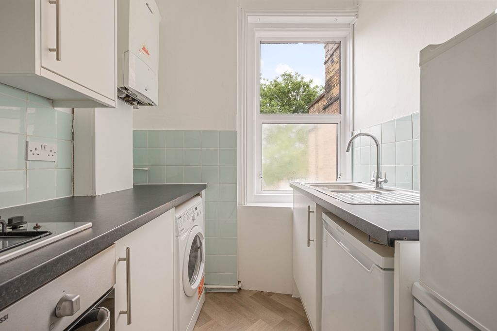 Property photo 2 of 12 918A0101