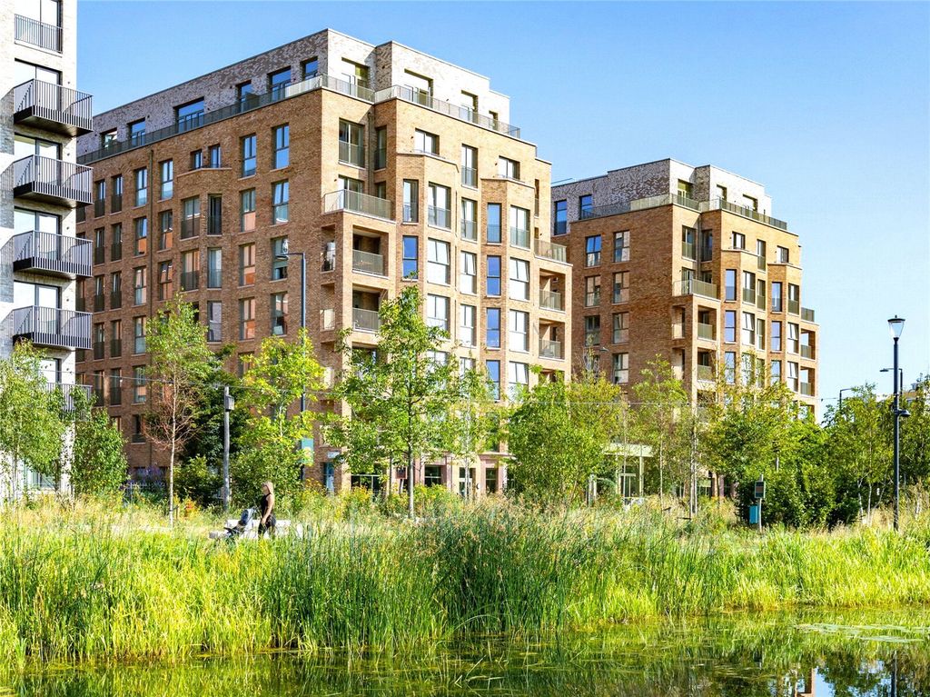 Property photo 2 of 16 Delamarre External