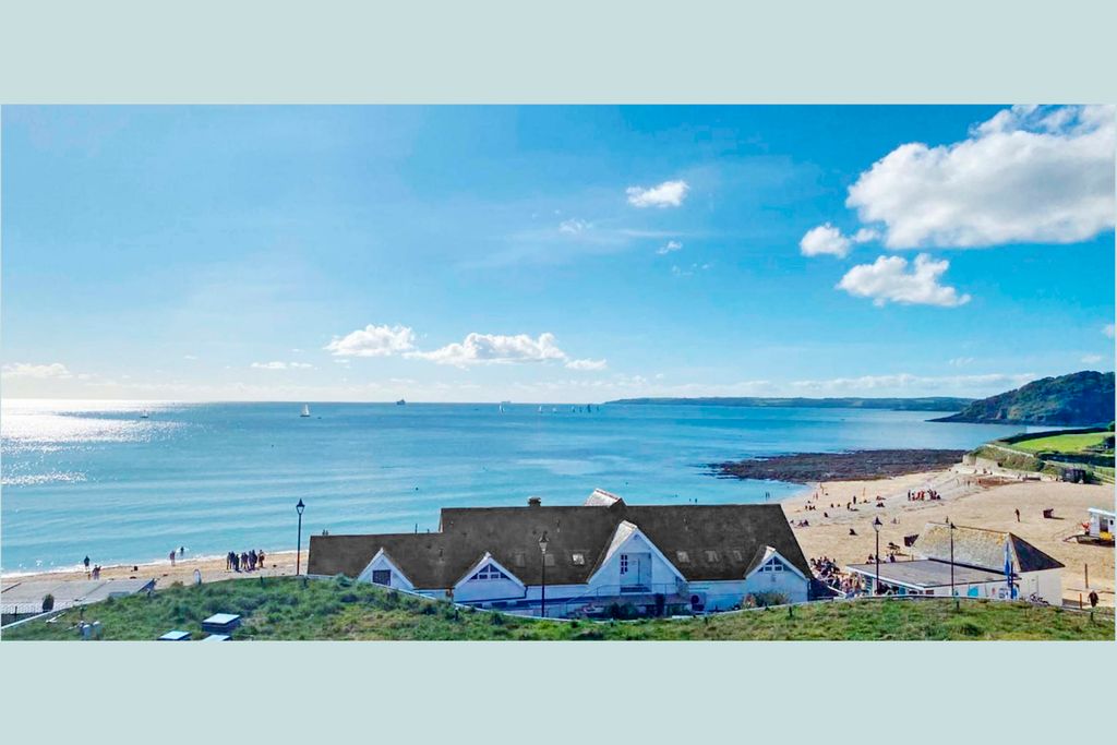 Property photo 3 of 12 Photo 3