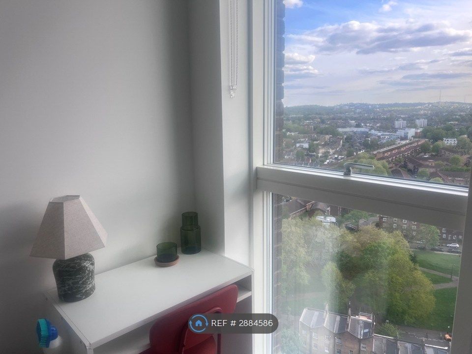 Property photo 2 of 11