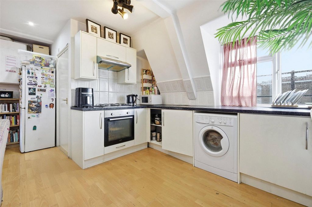 Property photo 3 of 10 Picture No. 03