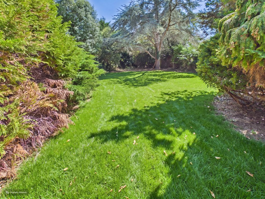 Property photo 2 of 32 Photo 1