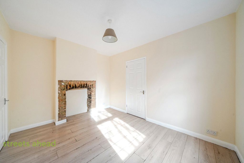 Property photo 3 of 11 Picture No. 05