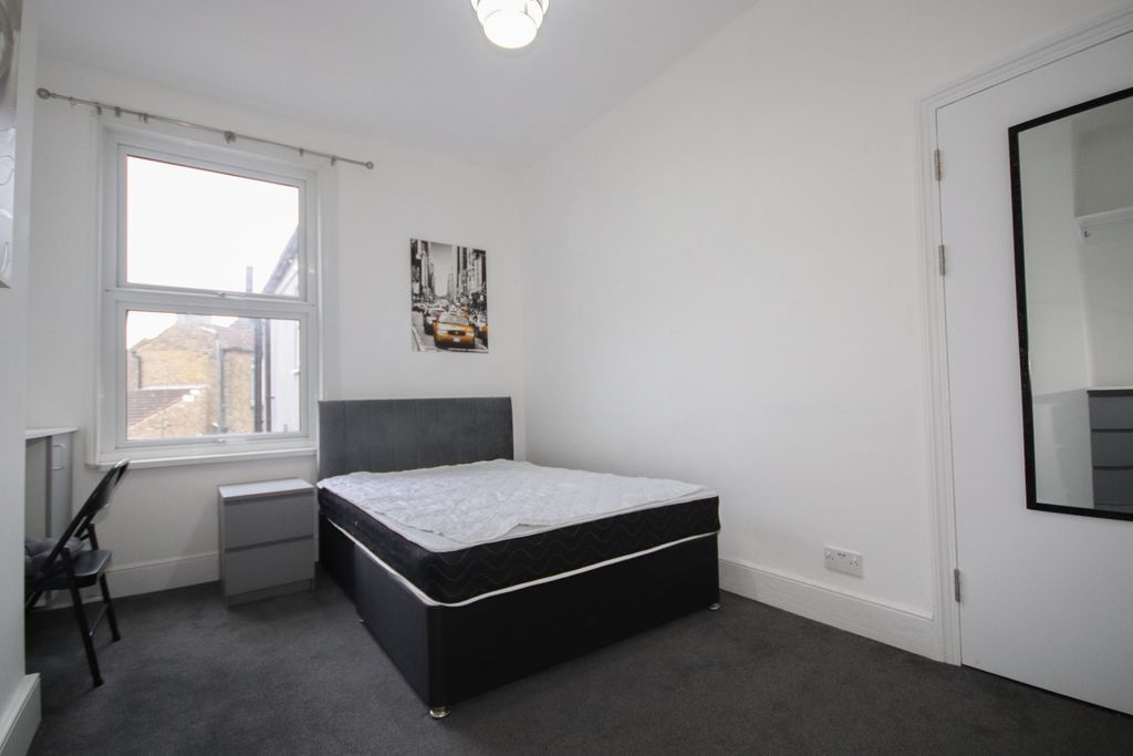 Property photo 2 of 2 Room