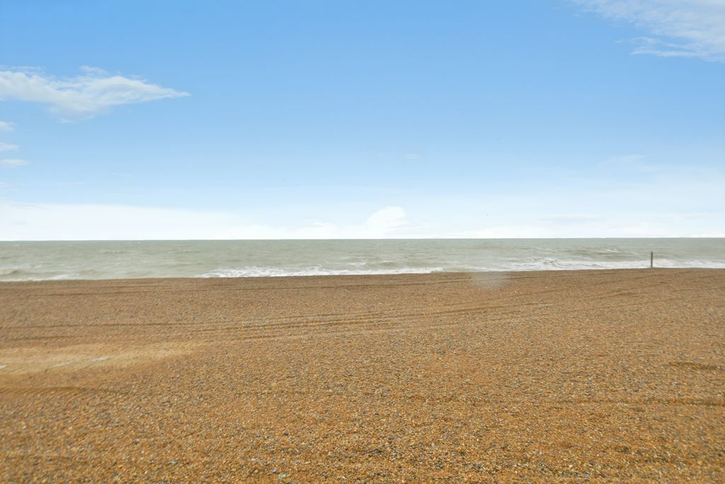 Property photo 2 of 10 Pbox-Img.Jpg