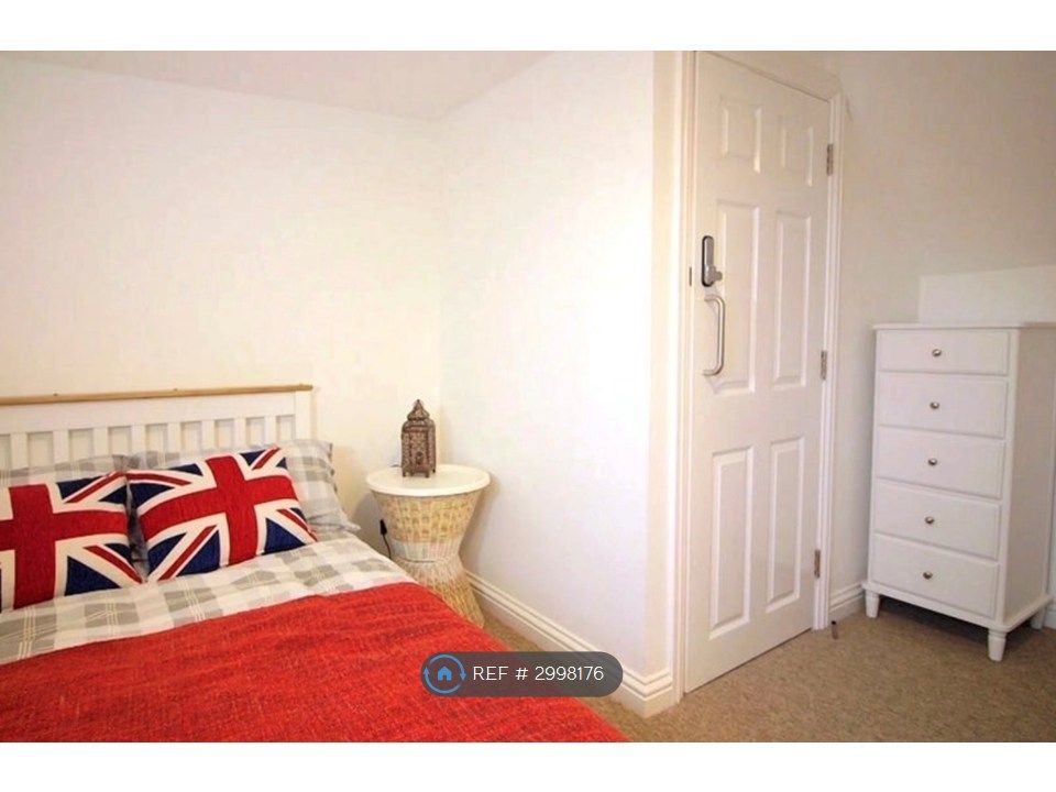 Property photo 1 of 4