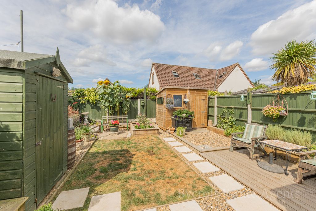 Property photo 2 of 14