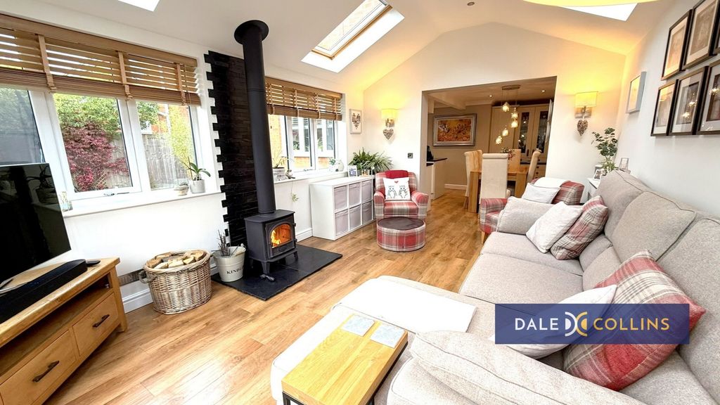 Property photo 2 of 34 Photo 15