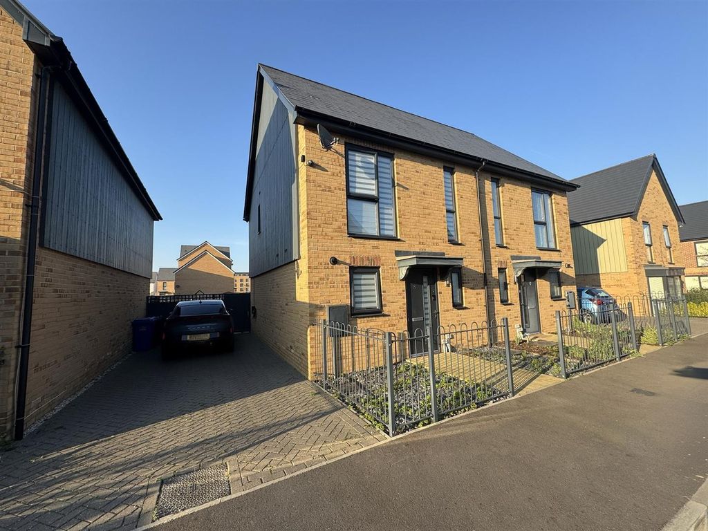 Property photo 1 of 24