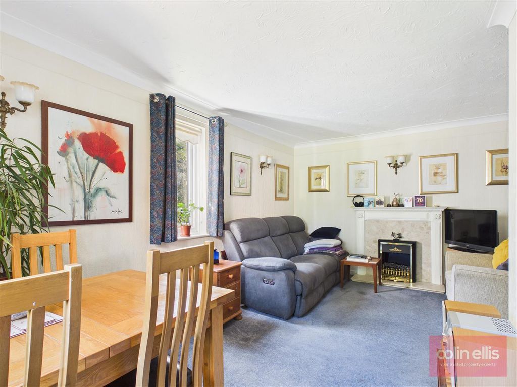 Property photo 3 of 12 Cam05075G0-Pr0430-Still007.Jpg