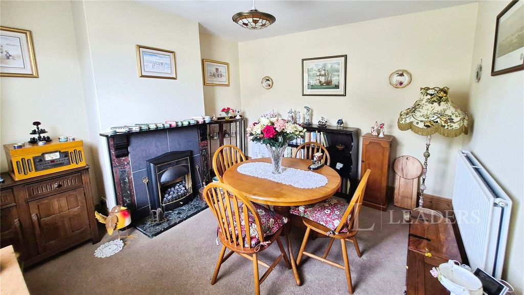 Property photo 3 of 15 Picture No. 04