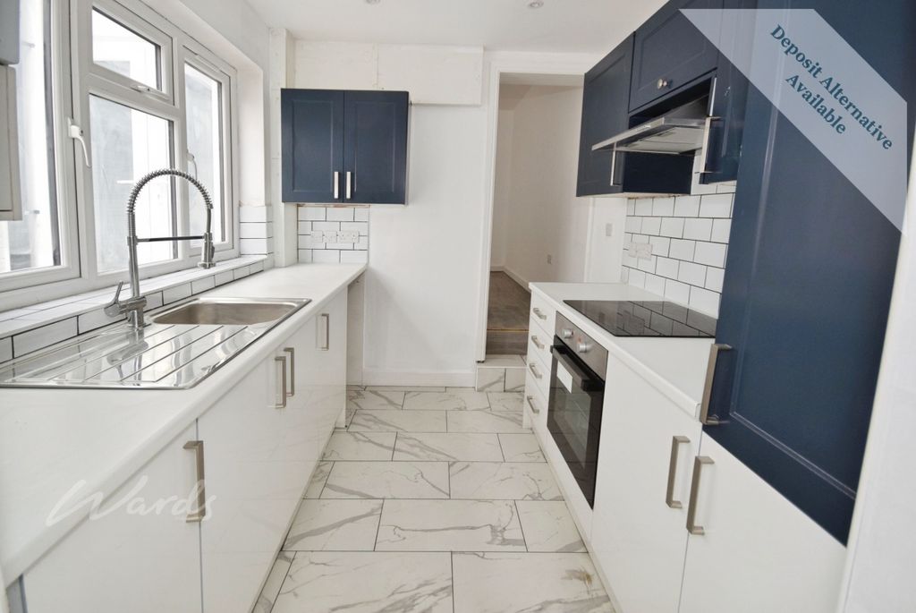 Property photo 2 of 14 Gravesend Kitchen 1