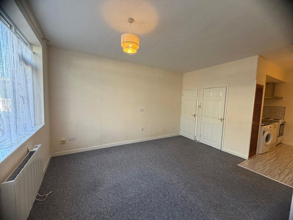 Property photo 3 of 5 Picture No. 08