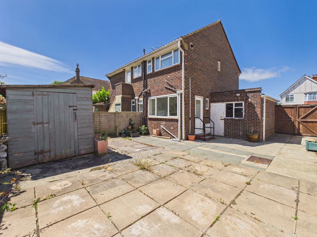 Property photo 2 of 13