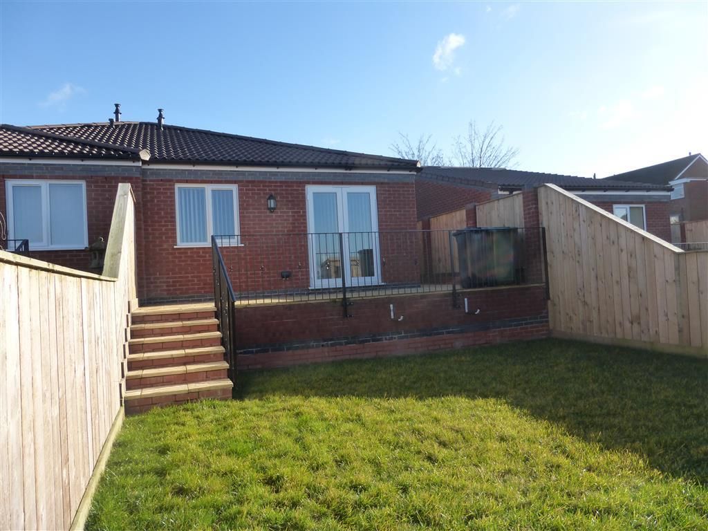 Property photo 2 of 12 Garden