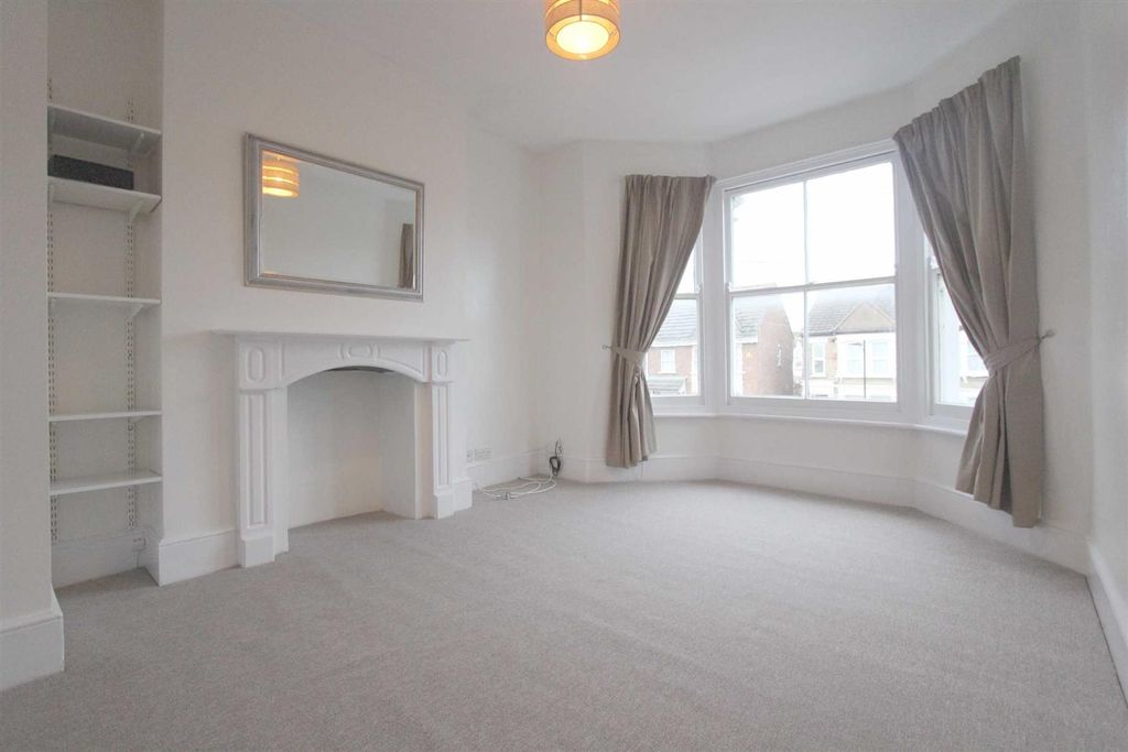 Property photo 2 of 5