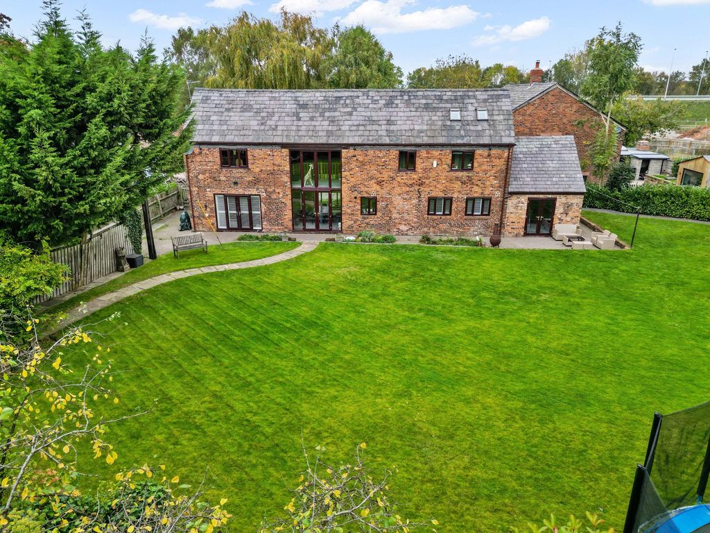 Property photo 1 of 36