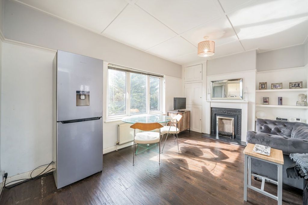 Property photo 2 of 4