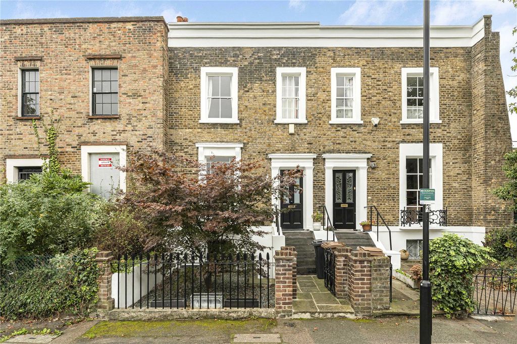 Property photo 2 of 23 Exterior