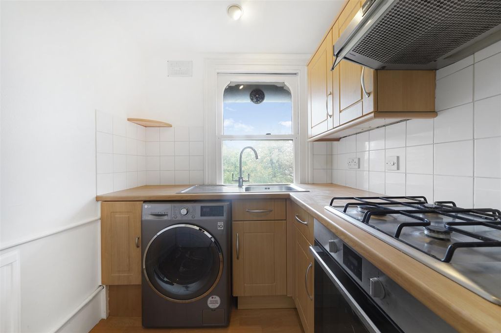 Property photo 3 of 19 Listergate