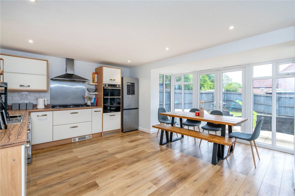 Property photo 2 of 16 Picture No. 06