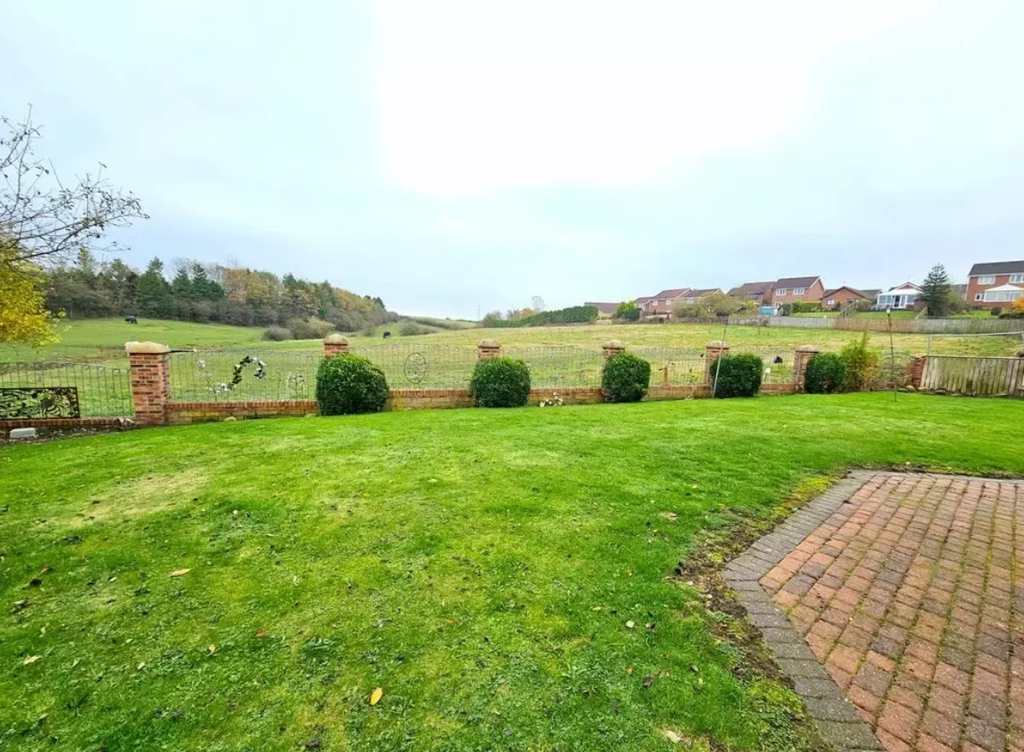 Property photo 3 of 3