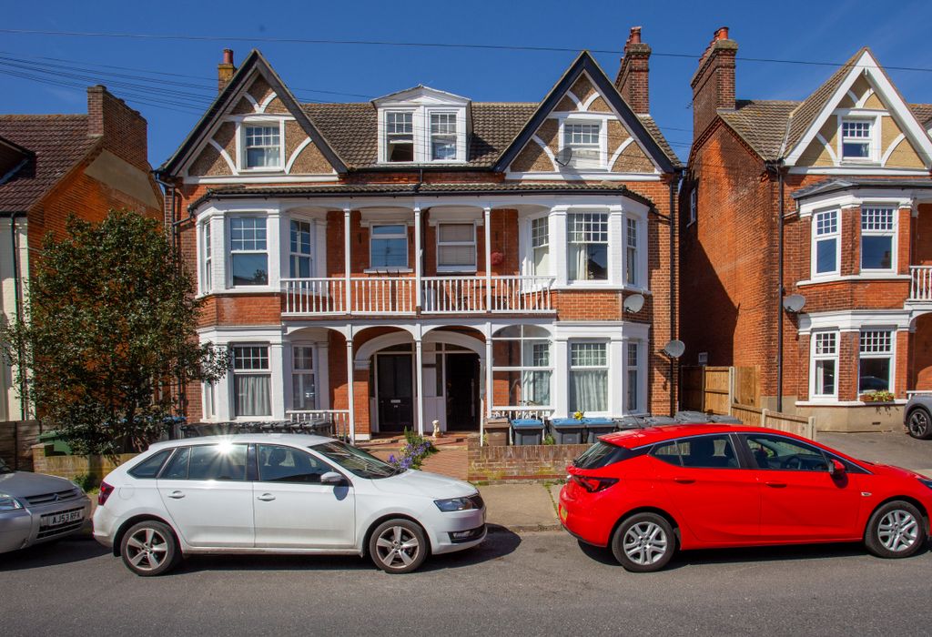 Property photo 1 of 7 Img_6450