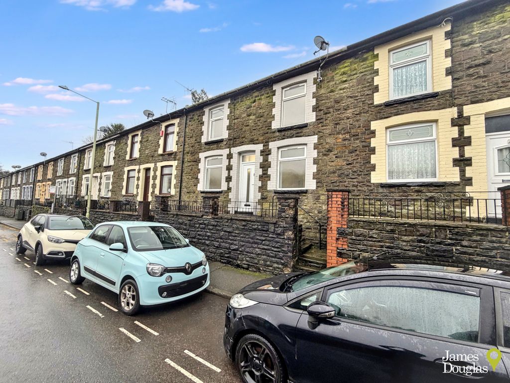 Property photo 1 of 20 1390