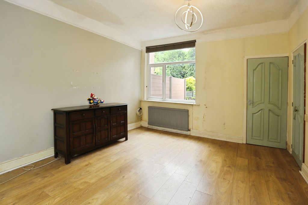 Property photo 3 of 17 Picture No. 11