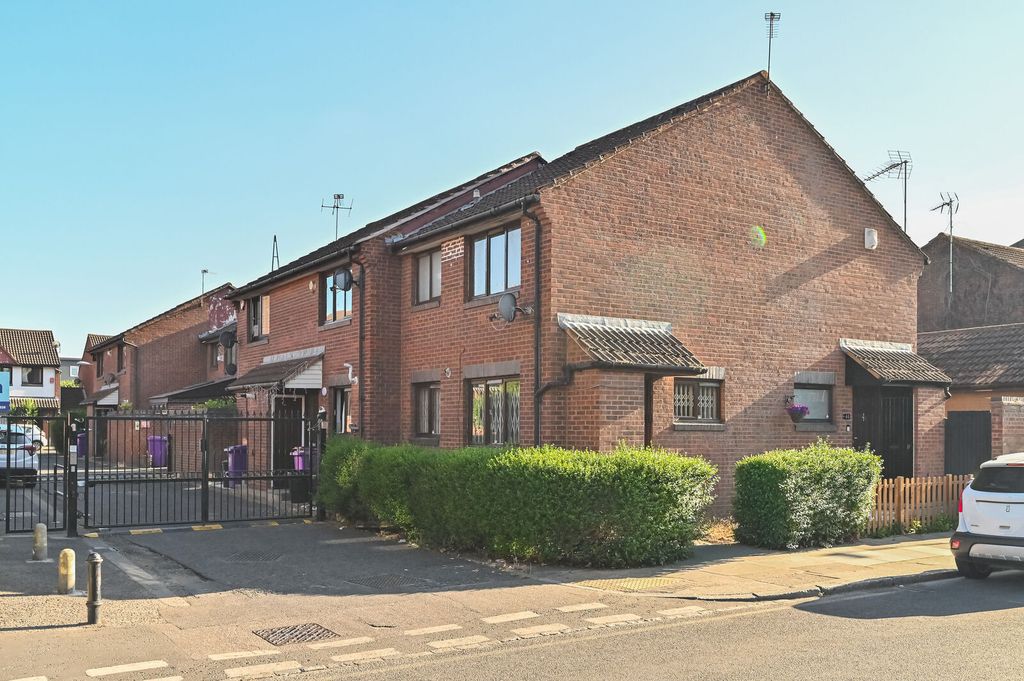 Property photo 1 of 1