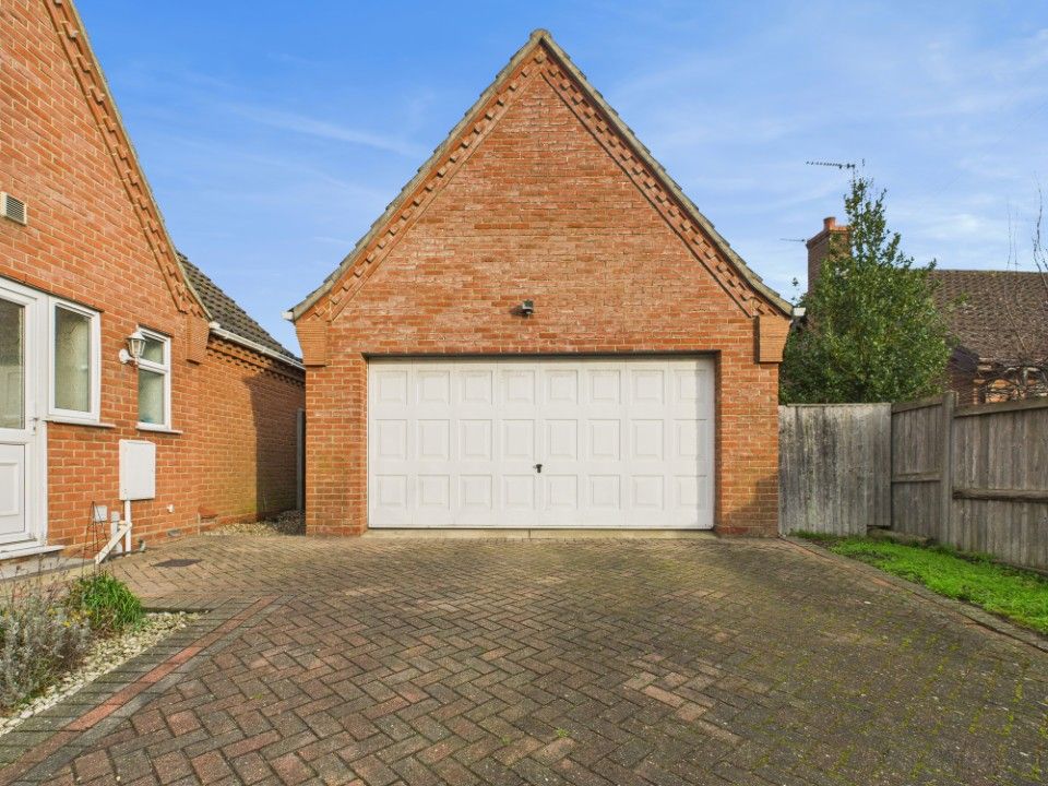 Property photo 2 of 29