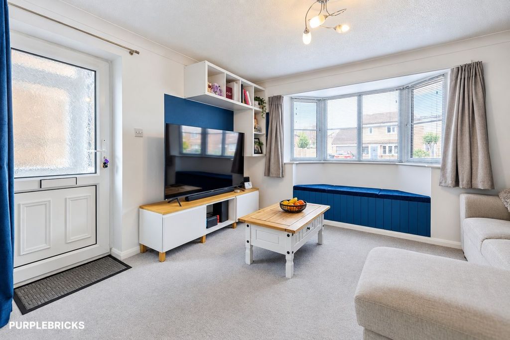 Property photo 2 of 16