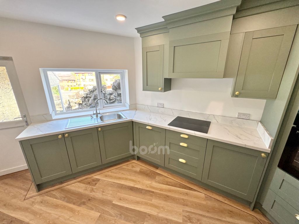 Property photo 2 of 45 Img_9916